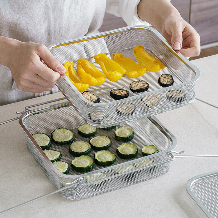 家事問屋　干しかご上段ザル