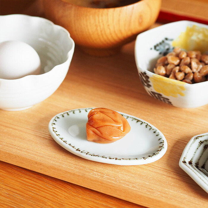 日下華子　色絵　鉄かぎじ　楕円豆皿