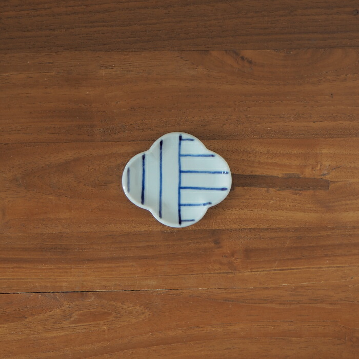 日下華子　色絵　タテヨコ呉須　もっこ豆皿