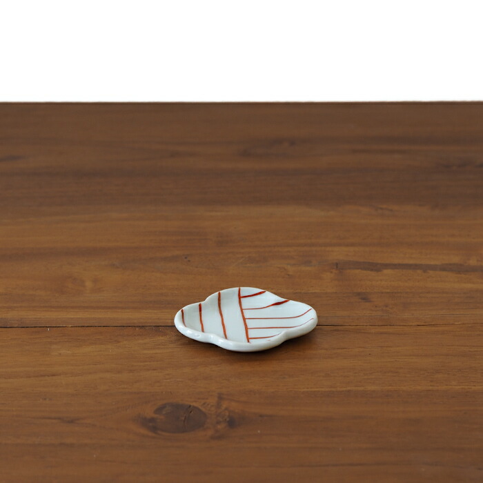 日下華子　色絵　タテヨコ朱　もっこ豆皿