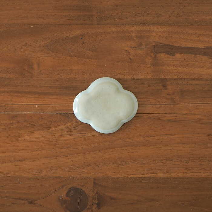 日下華子　色絵　くも　もっこ豆皿