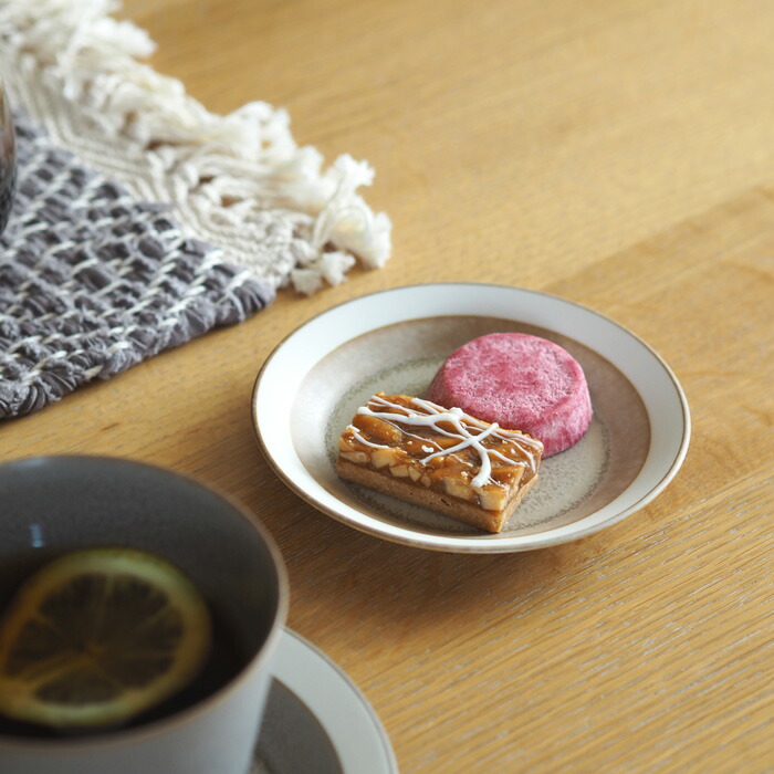 yumiko　iihoshi　porcelain　×　木村硝子店　dishes　110　plate　sand beige matte　/　ディシィーズ　サンドベージュ　マット