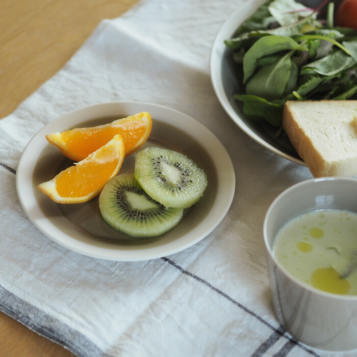 yumiko　iihoshi　porcelain　×　木村硝子店　dishes　140　plate　fawn brown　/　ディシィーズ　ファーンブラウン