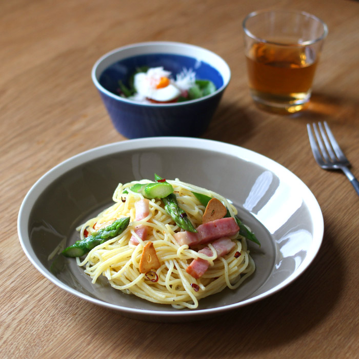 yumiko　iihoshi　porcelain　×　木村硝子店　dishes　230　plate　fawn brown　/　ディシィーズ　ファーンブラウン