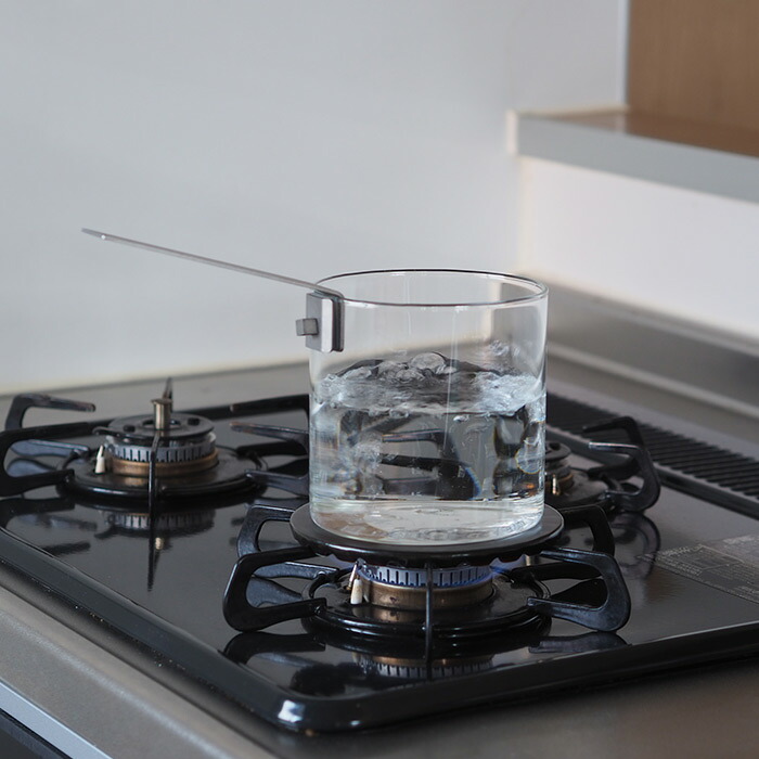 【送料無料】THE KETTLE ガラスの片手ポット（ミルクパン）　/　knIndustrie