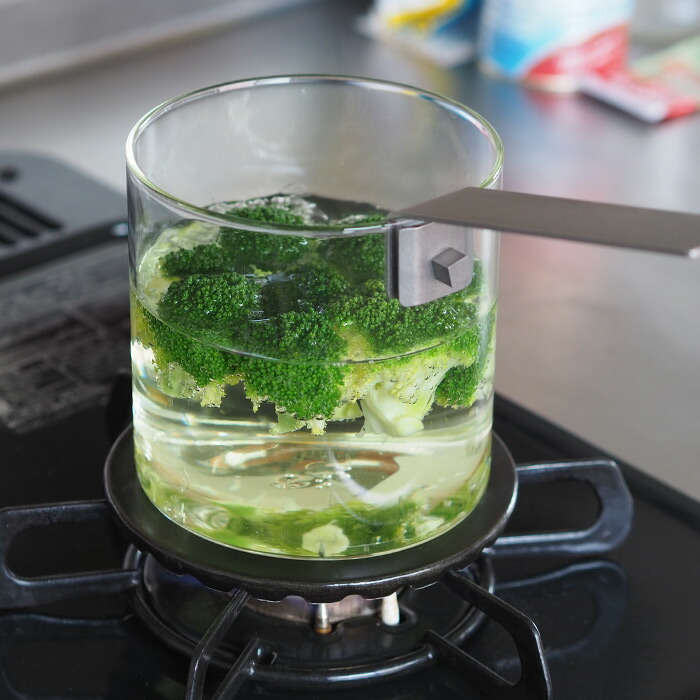 【送料無料】THE KETTLE ガラスの片手ポット（ミルクパン）　/　knIndustrie