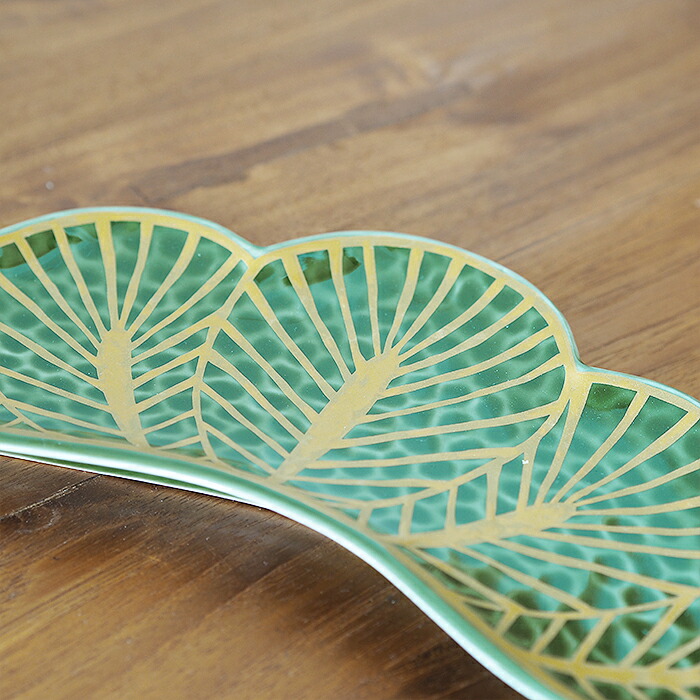 幸楽窯　錦　茶緑金　松葉形　前菜皿