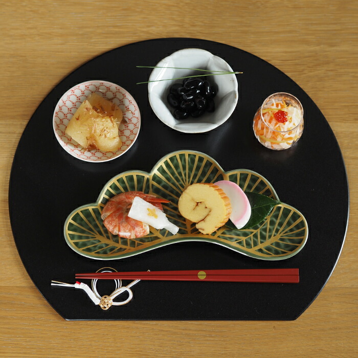 幸楽窯　錦　茶緑金　松葉形　前菜皿