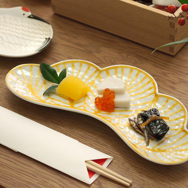 幸楽窯　錦　金　松葉形　前菜皿