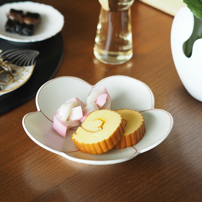 幸楽窯　錦　銀彩　捻り梅形　銘々皿　