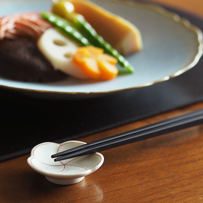 幸楽窯　錦　銀彩　捻り梅　箸置