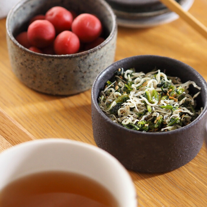 飯高幸作　蓋物　黒