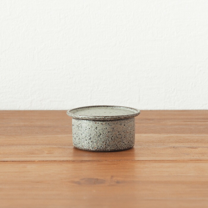 飯高幸作　蓋物　グリーングレー