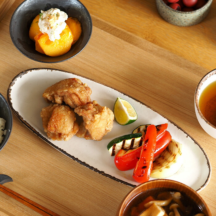 飯高幸作　オーバル皿　白フチ茶 　/　 kousha ceramic works