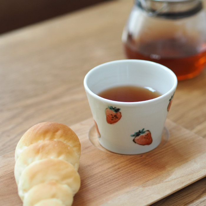 堀畑蘭　色絵いちご　蕎麦猪口