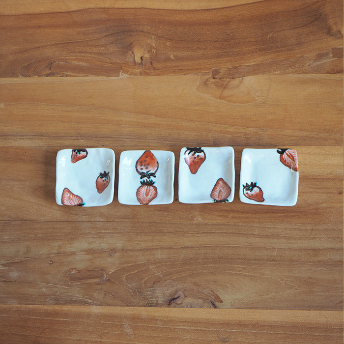 【4個セット】堀畑蘭　色絵いちご　箸置き