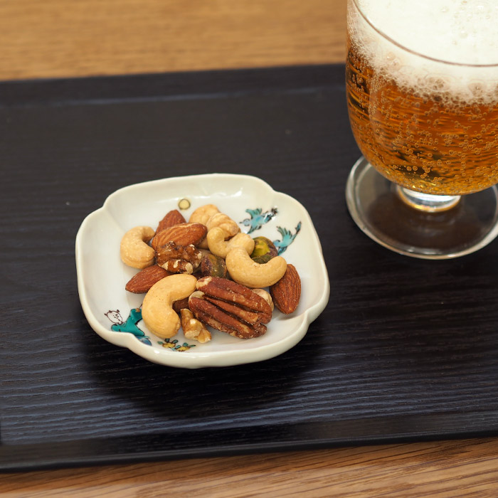 堀畑蘭　隅入豆皿　色絵唐子と小鳥