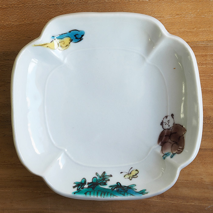 堀畑蘭　隅入豆皿　色絵唐子とちょうちょう