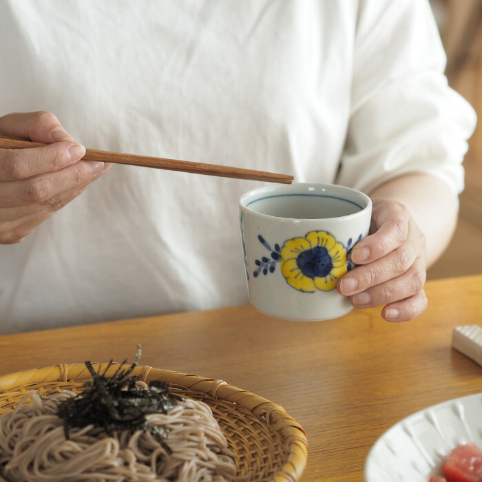 九谷青窯　高原真由美　色絵舞い花　蕎麦猪口