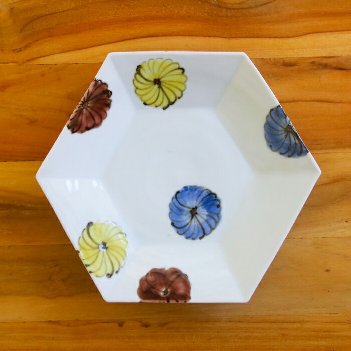 九谷青窯　横井佳乃　色絵八重花　六角深皿