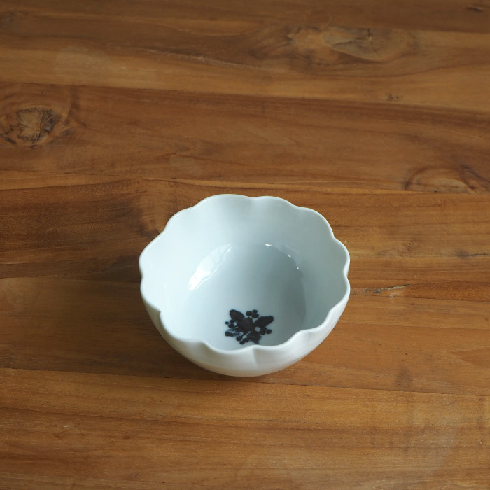 九谷青窯　横井佳乃　月見草　輪花小鉢