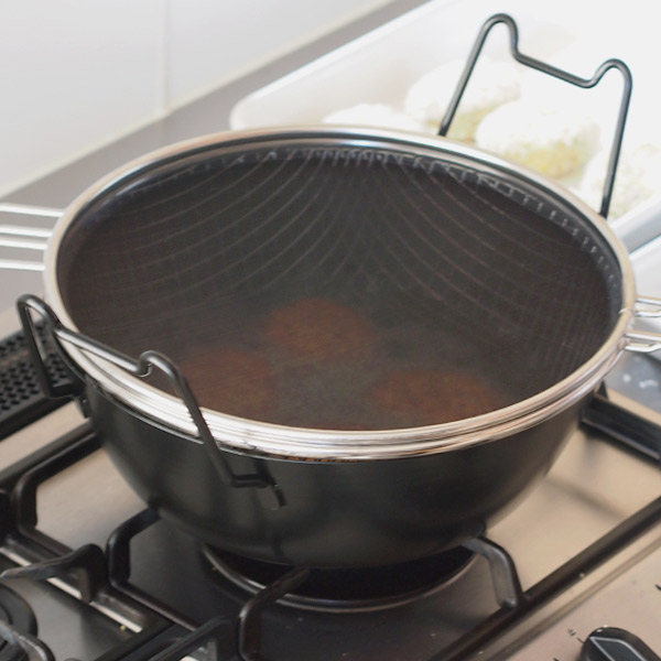 ラバーゼ　鉄揚げ鍋28cmセット　/　la　base