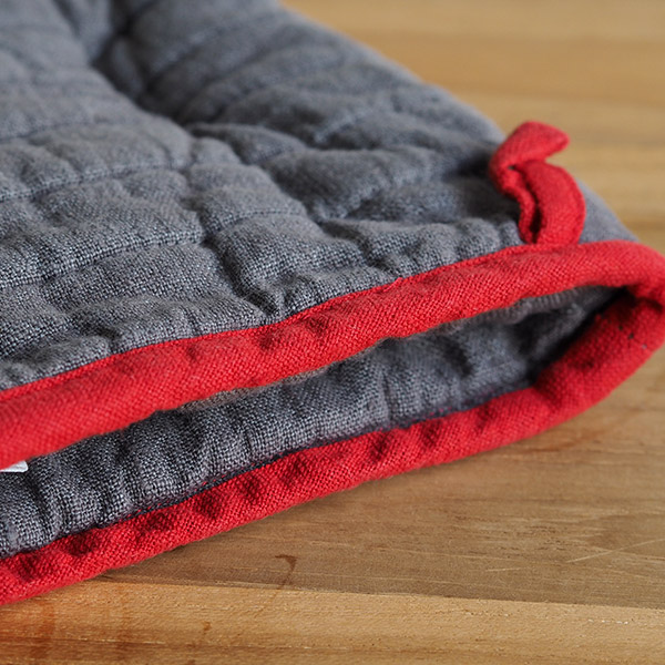 リーノ・エ・リーナ　スクエアミトン　マノン　ポワブル　/　Lino　e　Lina　Manon