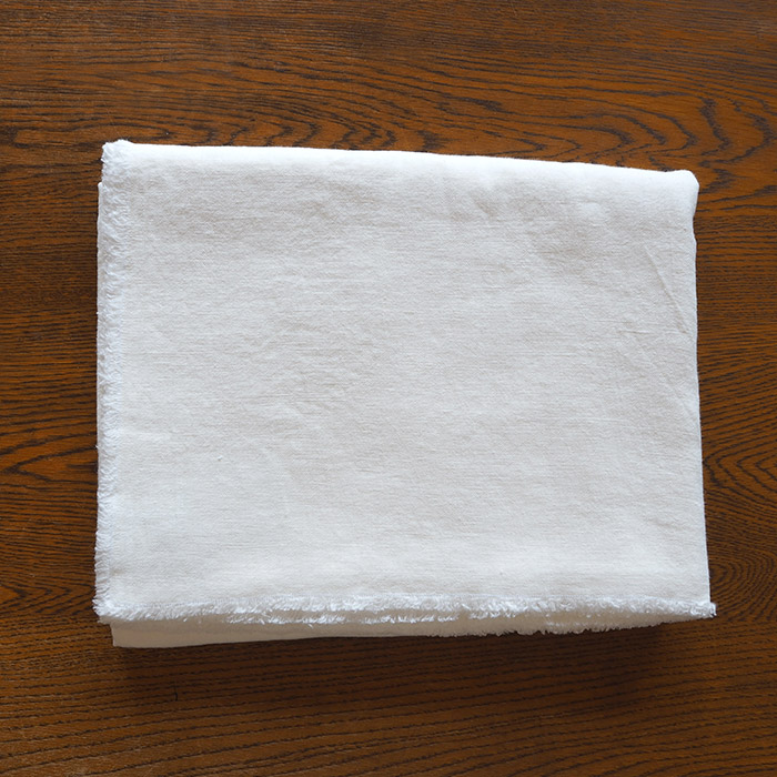 リネンテイルズ　フリンジ　テーブルクロス　ホワイト　140×200　/　LINEN　TALES