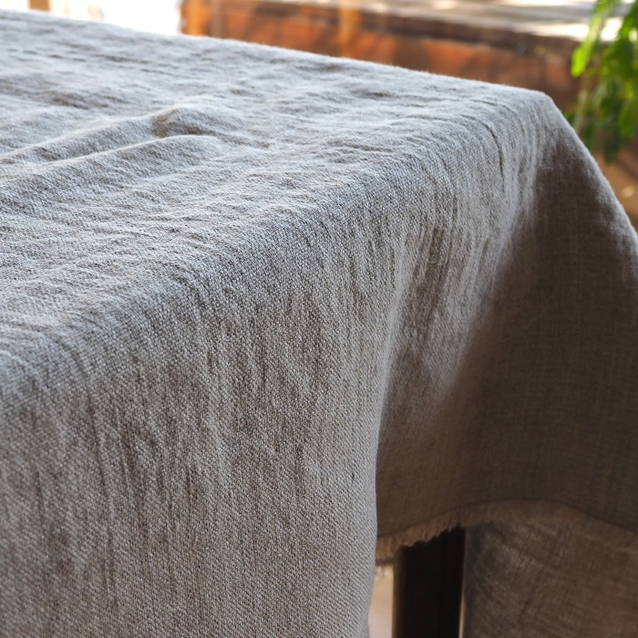 リネンテイルズ　フリンジ　テーブルクロス　ナチュラル　140×200　/　LINEN　TALES