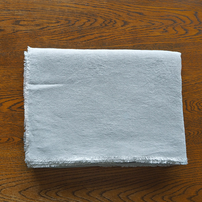 リネンテイルズ　フリンジ　テーブルクロス　ライトグレー　140×200　/　LINEN　TALES