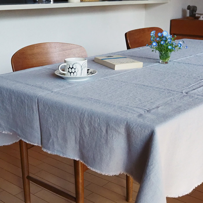 リネンテイルズ　フリンジ　テーブルクロス　ライトグレー　140×200　/　LINEN　TALES