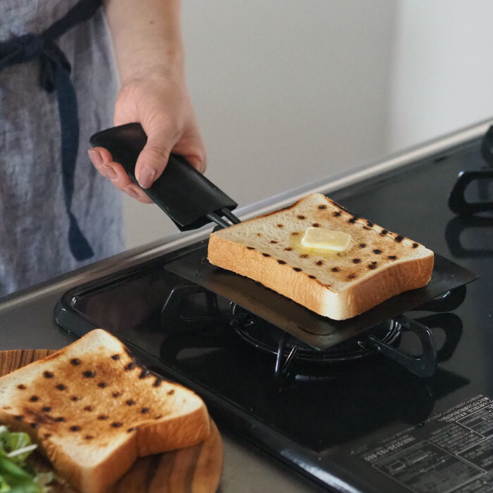 鉄のトーストパン　Ｍ　/　メタルアートファクトリー