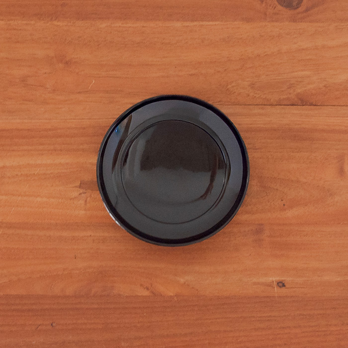 椿皿　4.5寸　黒