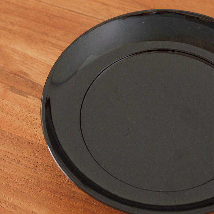 椿皿　4.5寸　黒