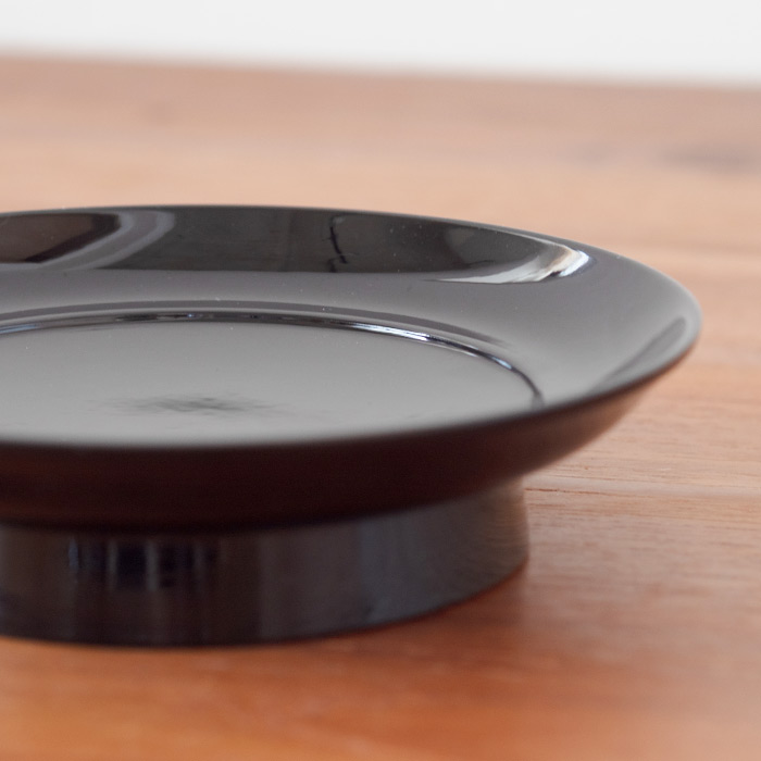 椿皿　4.5寸　黒