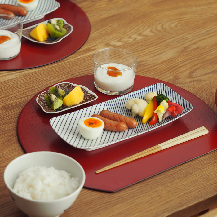 【プロキッチンオリジナル】【2枚セット】半月盆　両面　黒×赤　/　PROKITCHEN