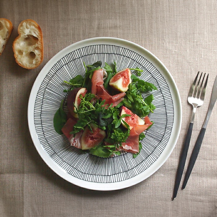 マリメッコ　プレート　25cm　シイルトラプータルハ　ブラック　/　marimekko　Siirtolapuutarha