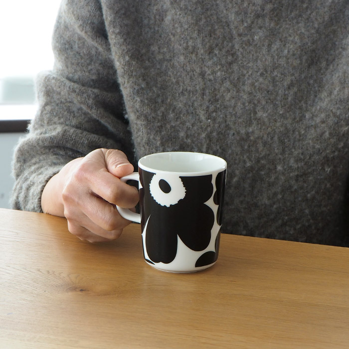 マリメッコ　マグカップ　250ml　ウニッコ　ブラック×ホワイト　/　marimekko　Unikko　
