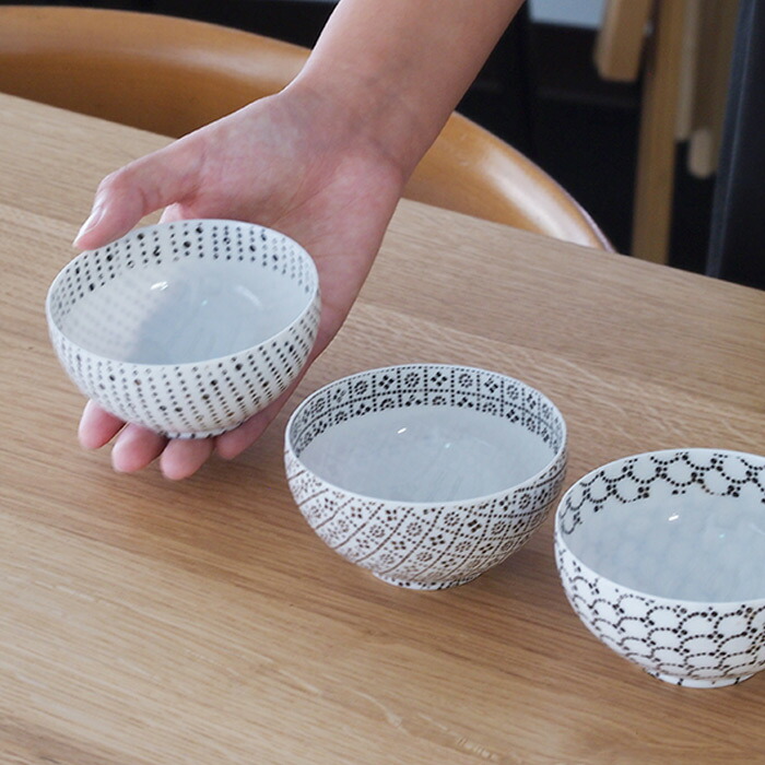 丸直製陶所　染付陶碗　花格子　茶　　