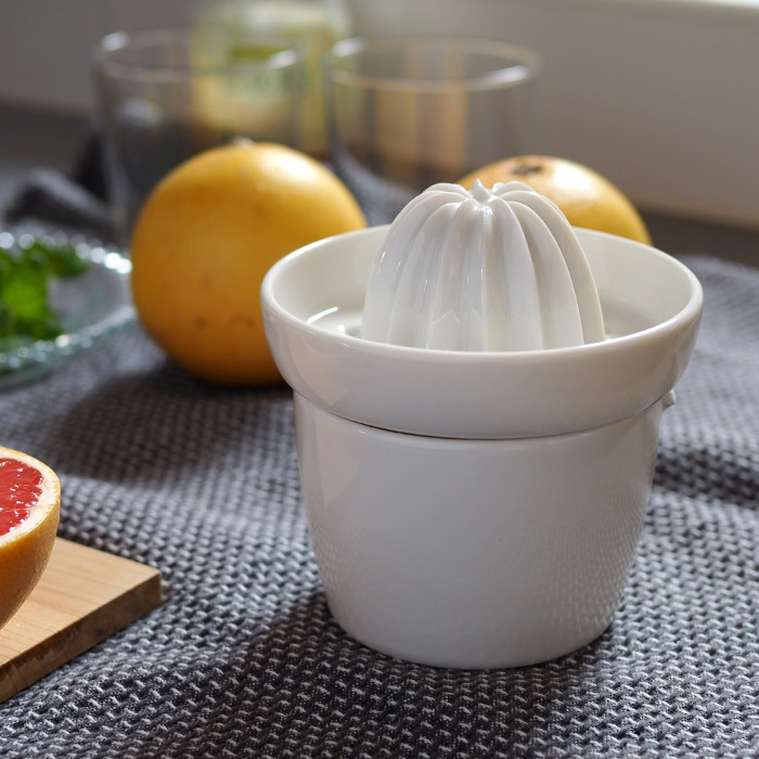 かもしか道具店　レモンのしぼり器　白