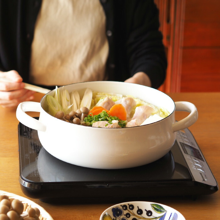 野田琺瑯　LUKE（ルーク） 浅型キャセロール 25cm　ホワイト