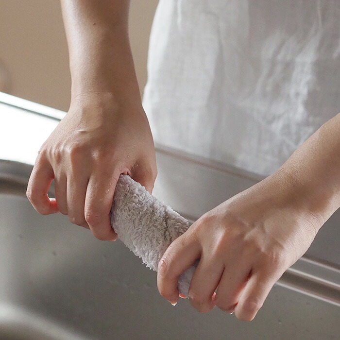 洗濯脱水するだけですぐ乾くおしぼりタオル　グレー