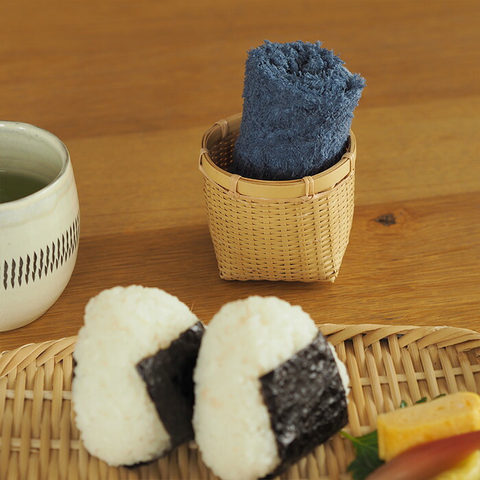 洗濯脱水するだけですぐ乾くおしぼりタオル　ネイビーブルー