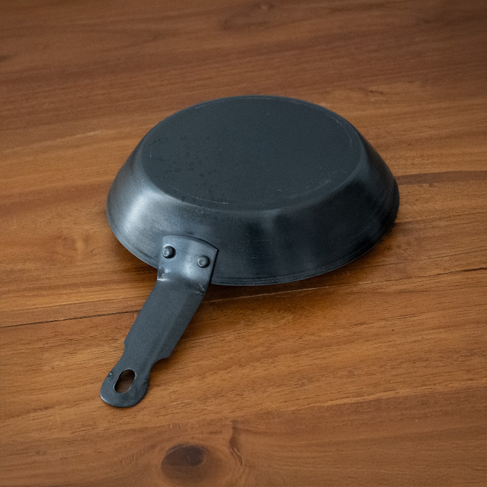 【訳あり】中尾アルミ製作所　鉄短取手フライパン 16cm