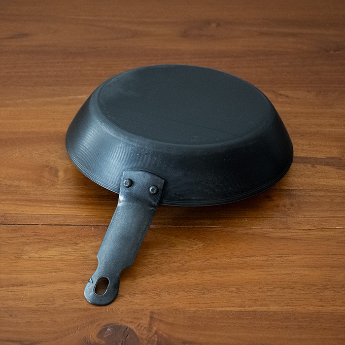 【訳あり】中尾アルミ製作所　鉄短取手フライパン 18cm