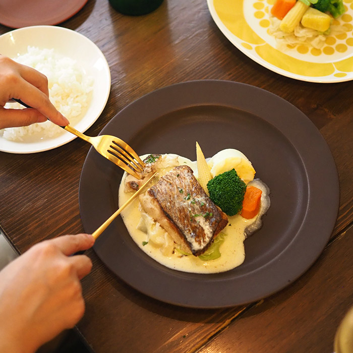 【プロキッチン別注】SAKUZAN　Sara　プレート　26cm　10”　チョコレートブラウン　　