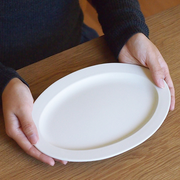 SAKUZAN　Sara　オーバル　M　クリーム