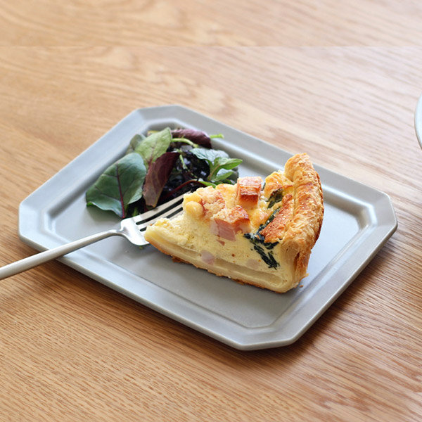 SAKUZAN　Sara　スクエア　M　グレー