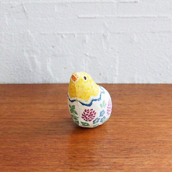 真工藝　木版手染めぬいぐるみ　干支シリーズ・仔　酉　ひよこ