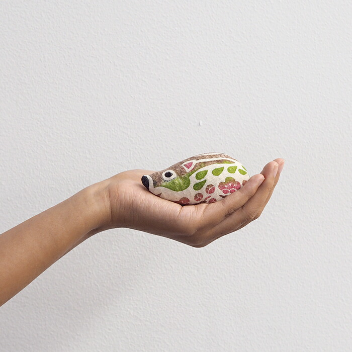 真工藝　木版手染めぬいぐるみ　干支シリーズ・仔　亥　いのしし